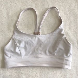 White lululemon train times bra size 6 *flaw*